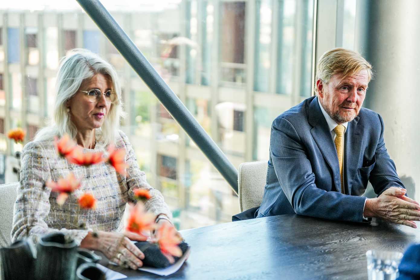 Foto's: Koning Willem-Alexander en minister Mona Keijzer op bezoek in Assen