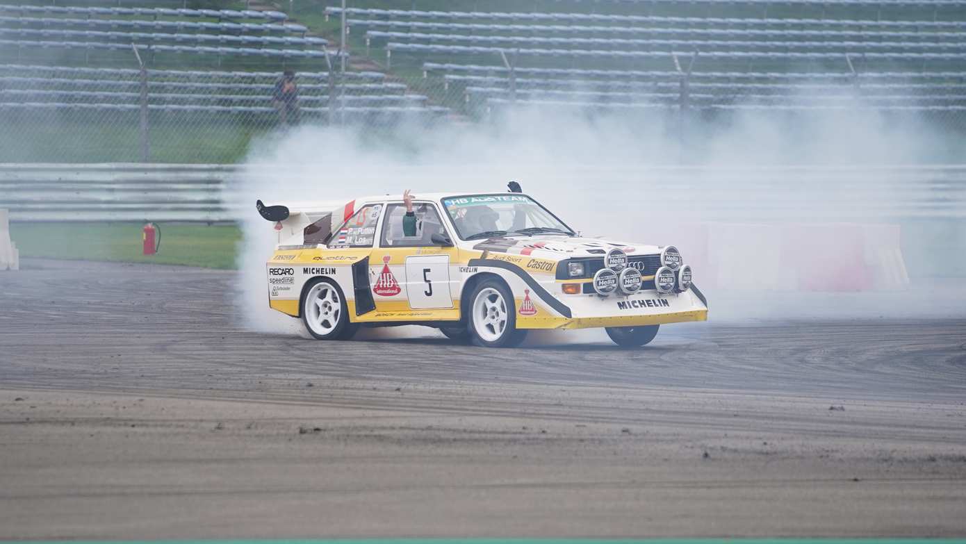 Brandend rubber, knallende uitlaten en harde muziek tijdens Deutsche Autofest en Bimmerworld