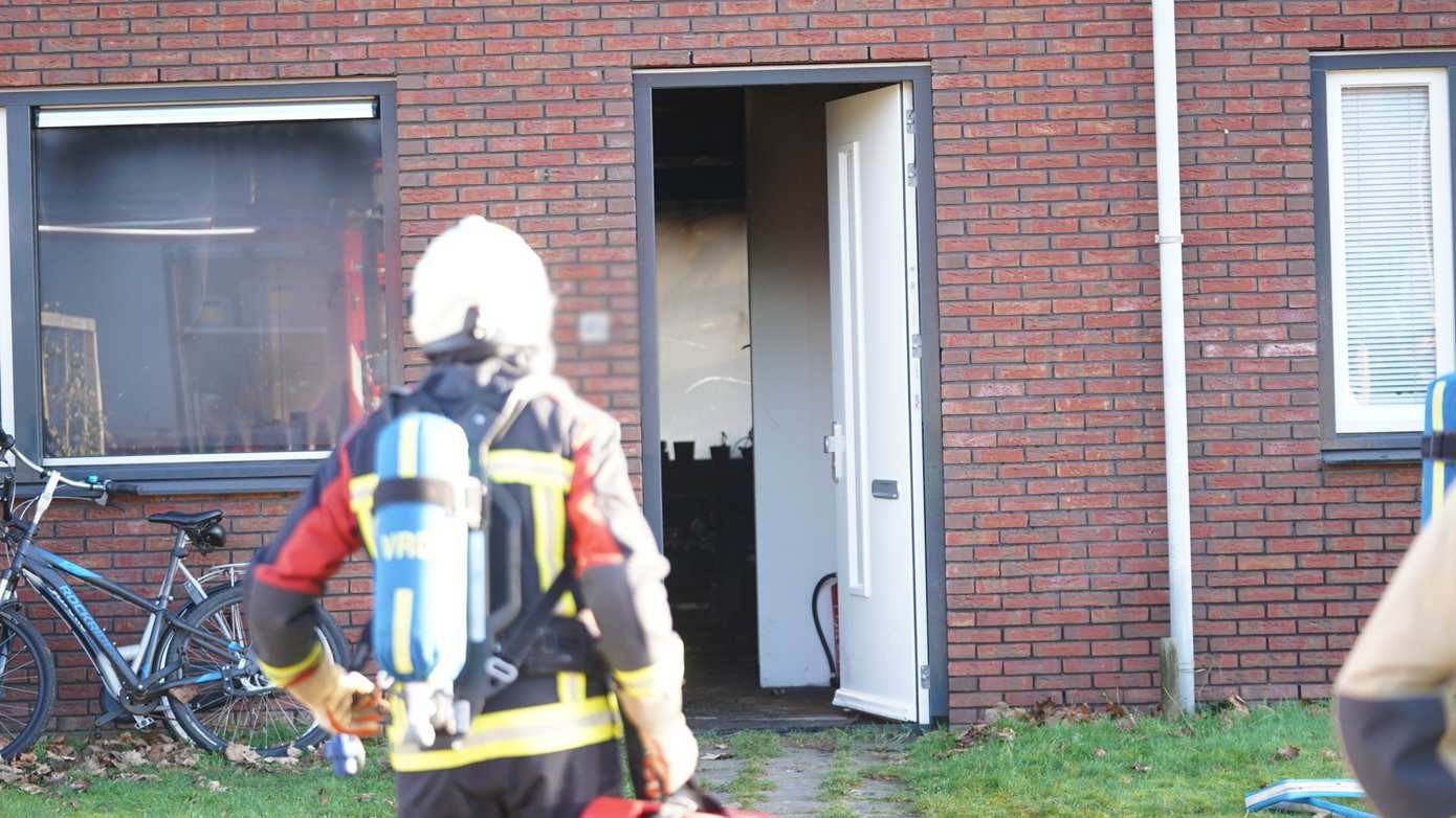 Veel schade na woningbrand in Assen-Oost