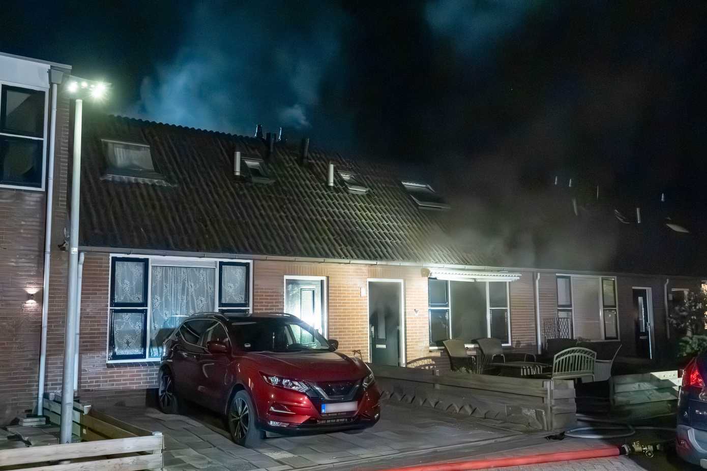Flinke rookontwikkeling bij woningbrand in Assen-Oost