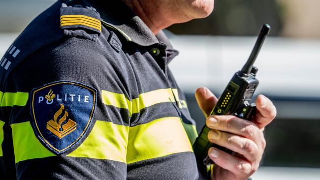 Politie zoekt naar man in centrum van Assen