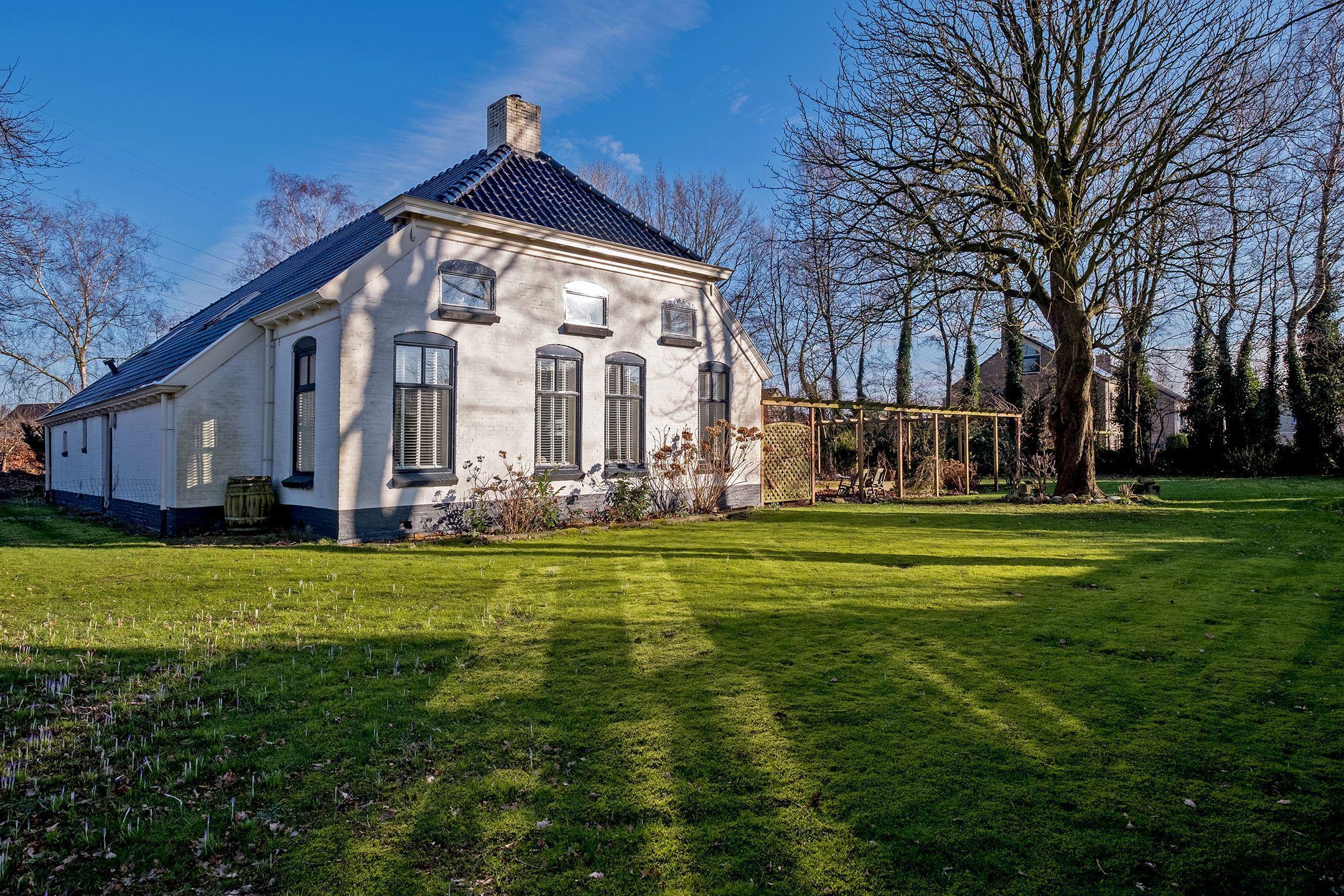 Te koop in Assen: karakteristieke woonboerderij in Marsdijk