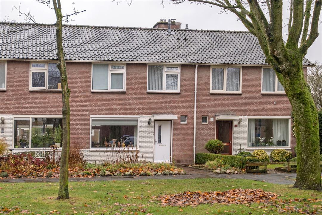 Te koop in Assen: tussenwoning met stenen berging en tuin