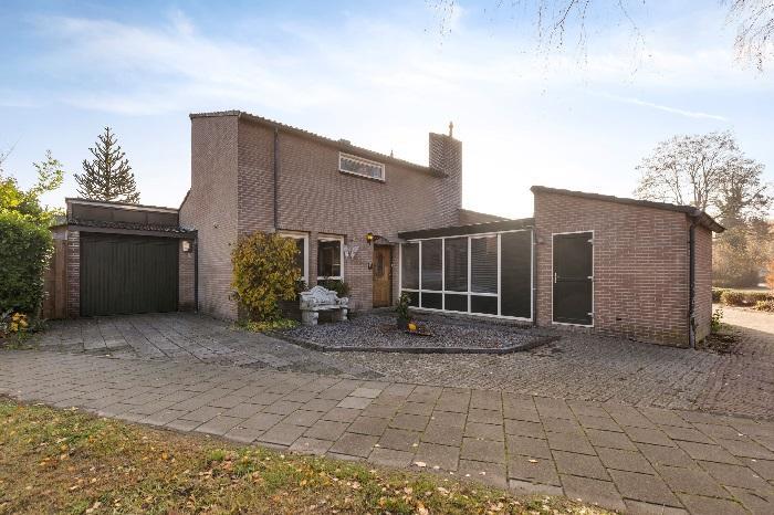 Te koop in Assen: geschakelde semi bungalow