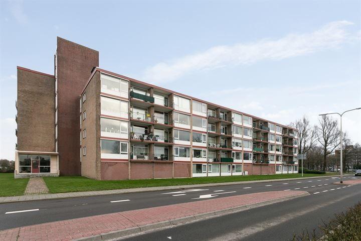 Te koop in Assen: ruim en licht 4-kamer hoekappartement