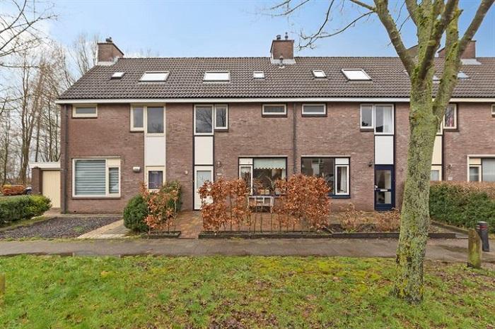 Te koop in Assen: ruime tussenwoning