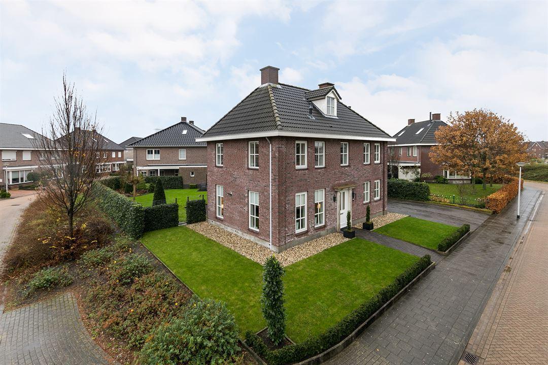 Te koop in Assen: Fraaie Notariswoning in jaren 30 stijl