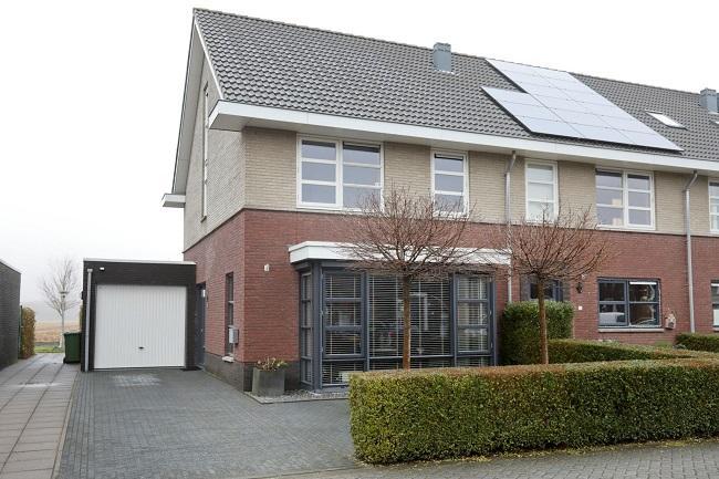 Te koop in Assen: royaal uitgebouwde hoekwoning